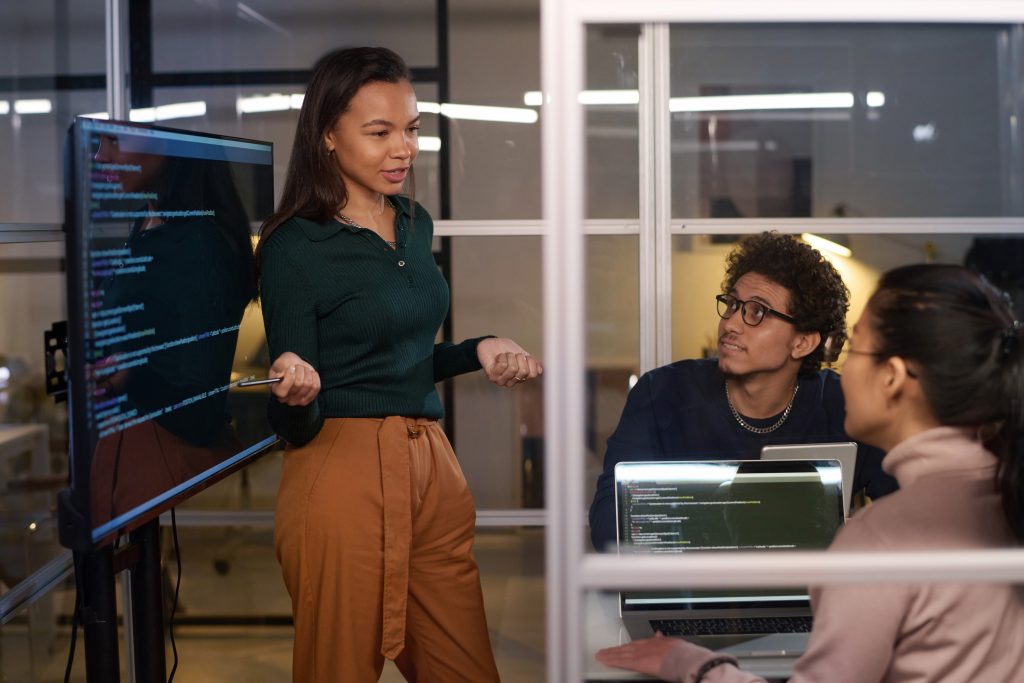 The Role of AI in Driving Technological Modernization: A Game Changer Across Industries